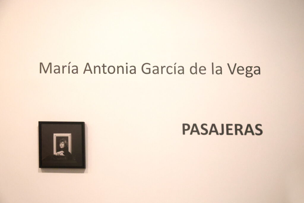 Inauguracion exposicion Pasajeras de Maria Antonia Garcia de la Vega. Fotografia Berta Delgado